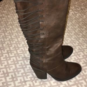 Knee high sexy boots